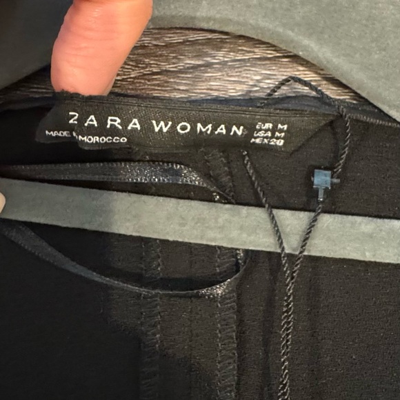 Zara little black dress - Picture 3 of 4